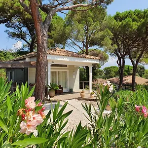 https://saint-tropez-parc-oasis.fr-provencehotel.com